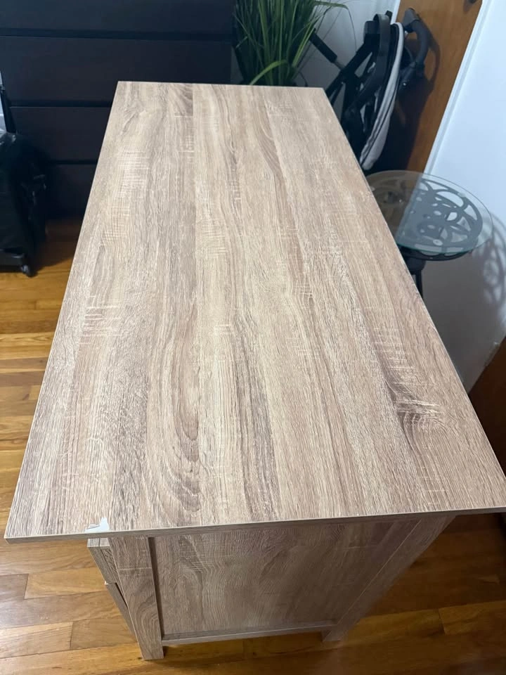 Modern faux wood desk - photo 2