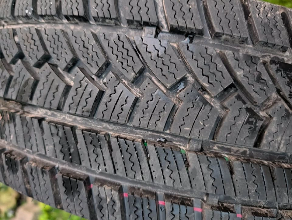 New Rav 4 winter tires and rims - photo 4