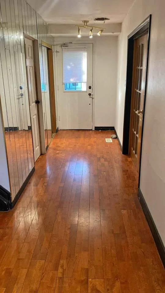 6 Beds 4 Baths - House thumbnail