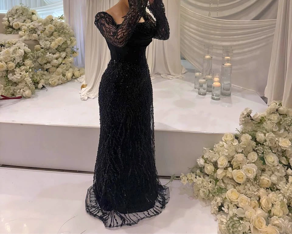 Evening dress with cape