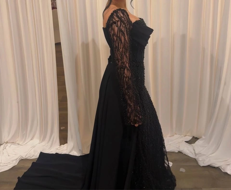 Evening dress with cape - photo 3