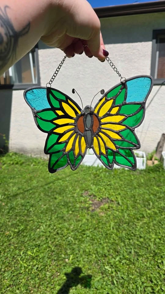 Butterfly stained glass suncatcher - photo 2