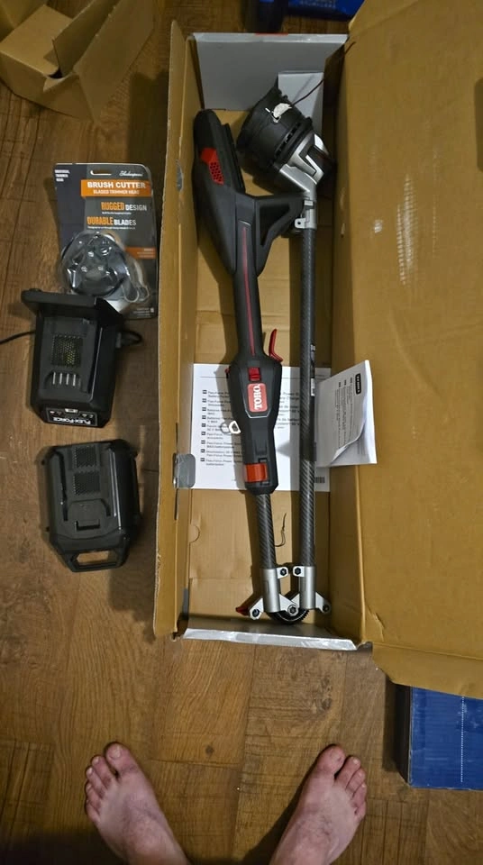 Toro Flex-Force Brush Cutter with Batteries
