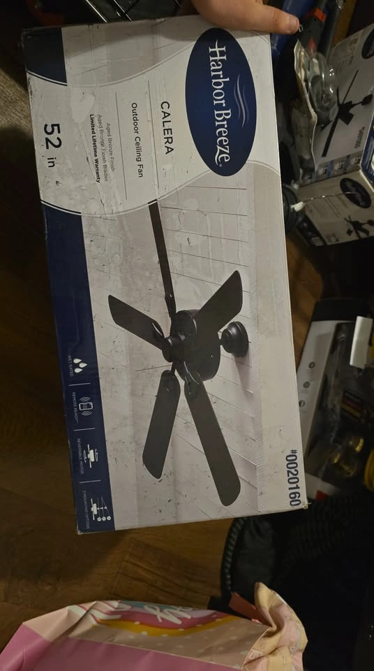 Black Ceiling Fan New in Box Harbor Breeze Calera 52 inch - photo 4
