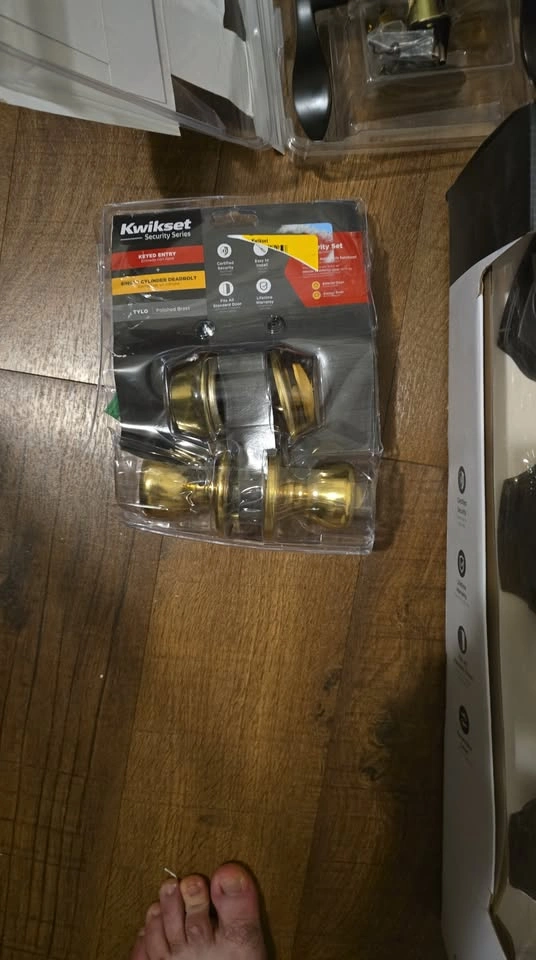 Kwikset Black Front Door Lock Set, Black Lever Lock Set, Brass K - photo 3