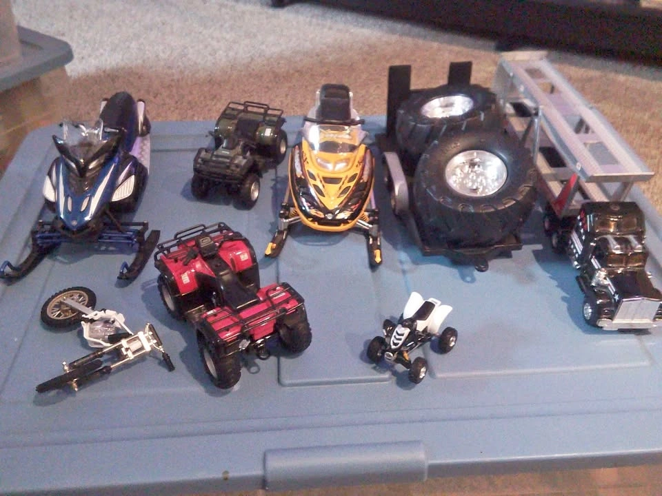 Vintage diecast cars for sale