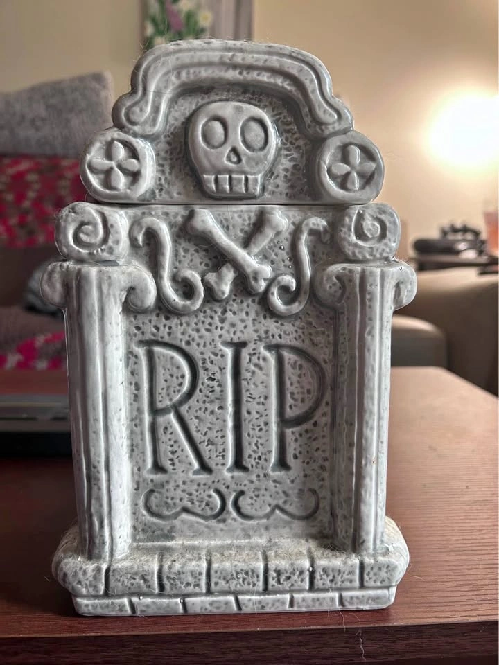 Ceramic Tombstone RIP Halloween Cookie Jar