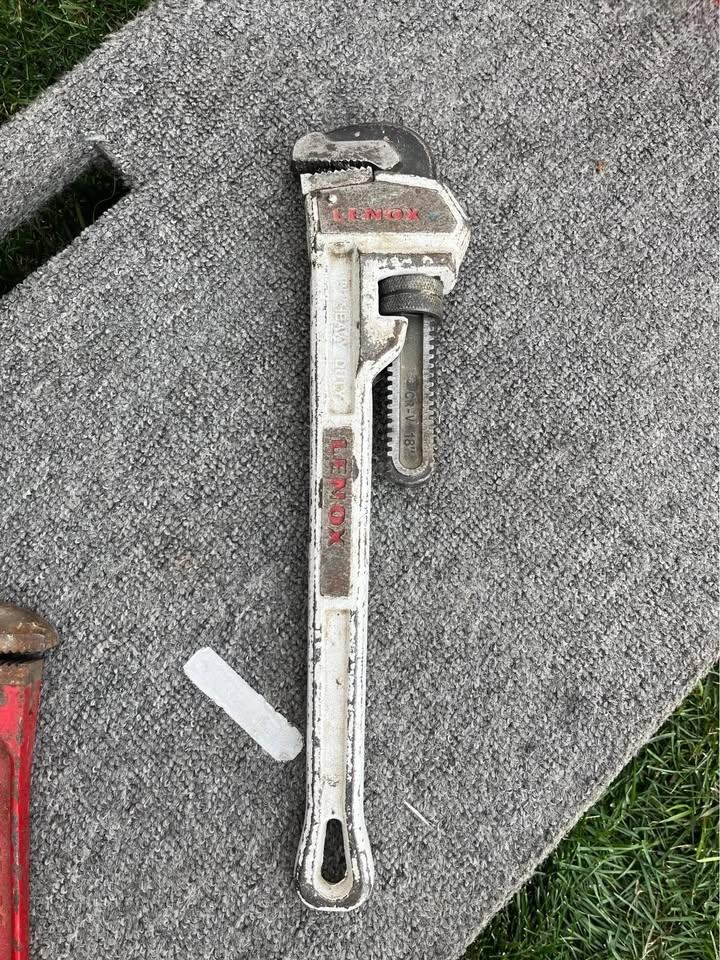Lenox 18" Heavy Duty Pipe Wrench - photo 2