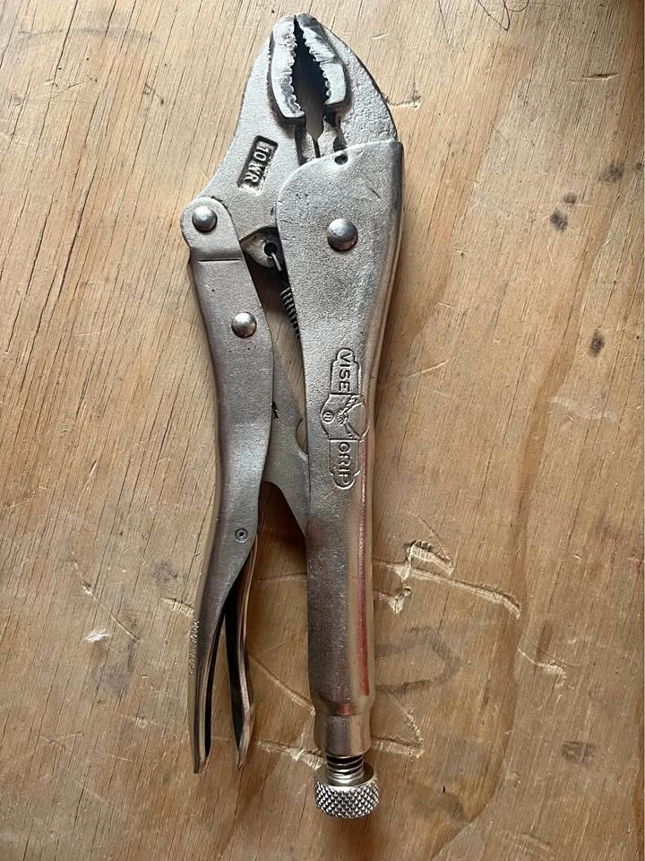 Vise grips