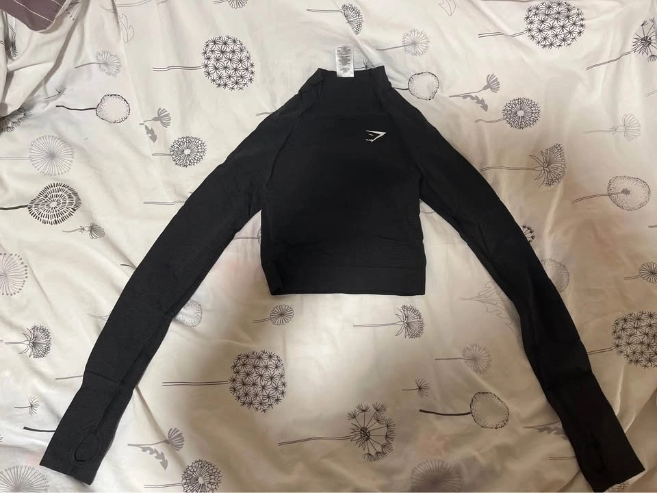 Gymshark - long sleeve cropped top - XSmall