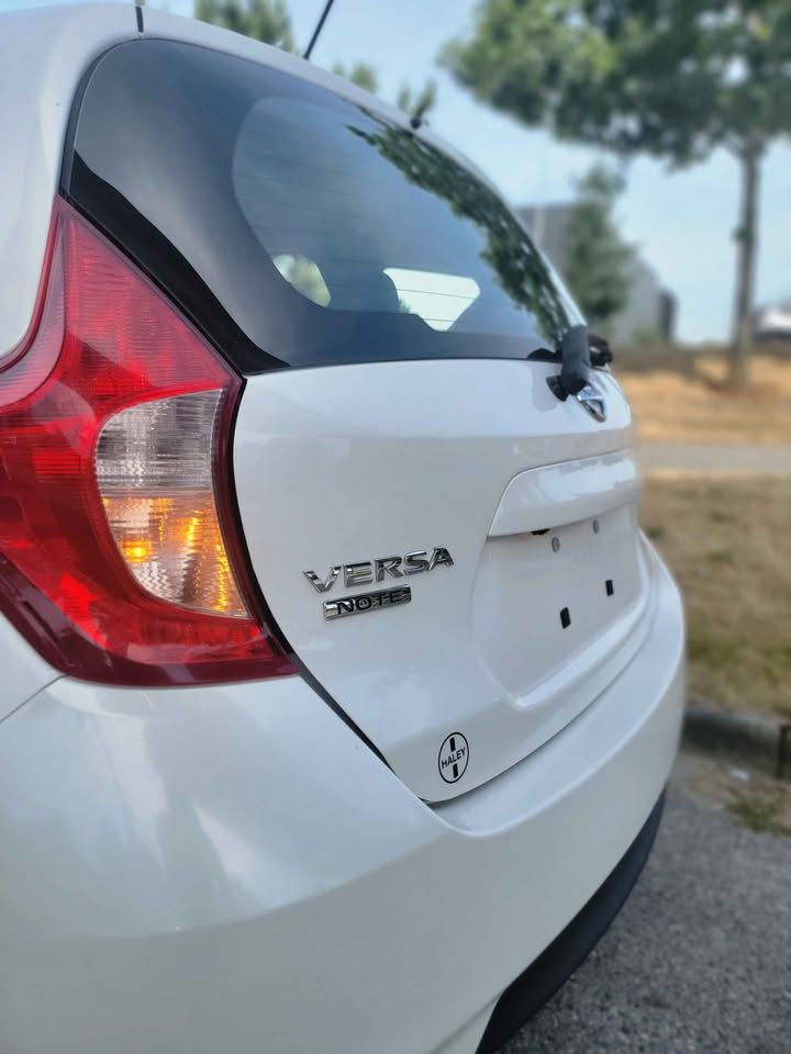 2017 Nissan Versa Note - photo 2