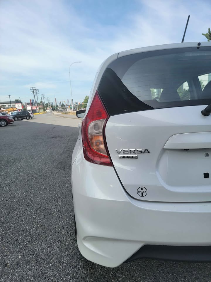 2017 Nissan Versa Note - photo 4