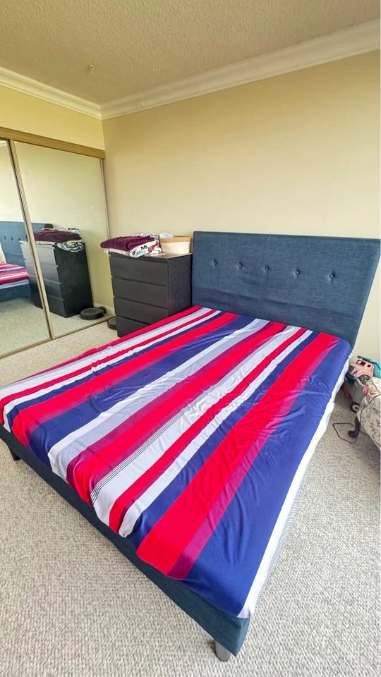 Zinus queen bed frame - new unused - photo 4