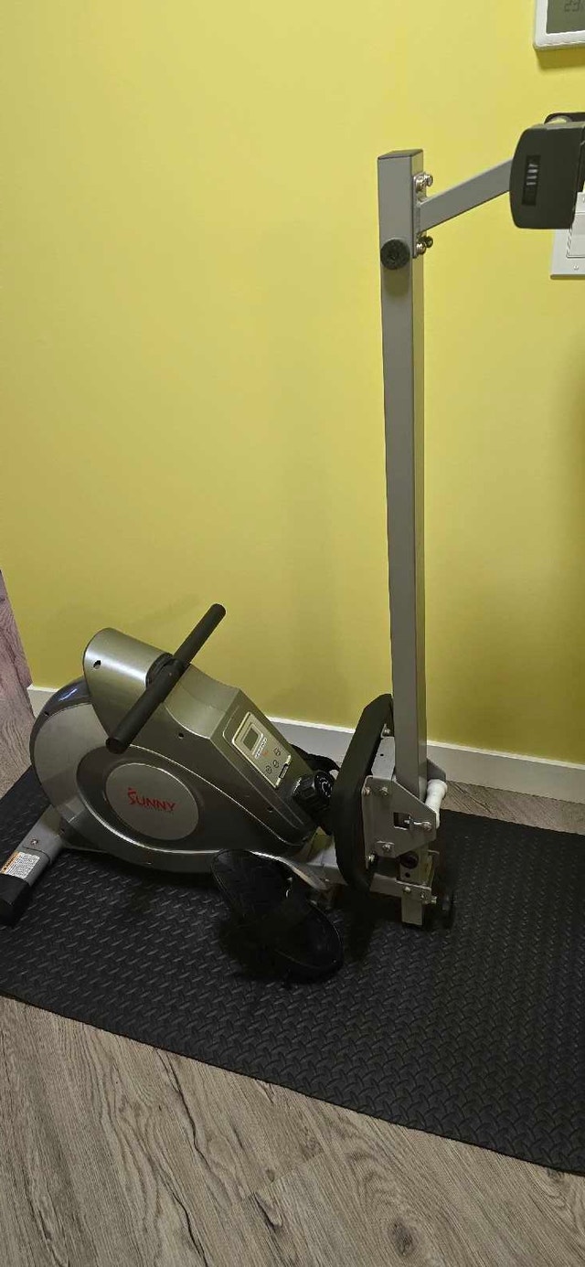 Sunny Rowing Machine