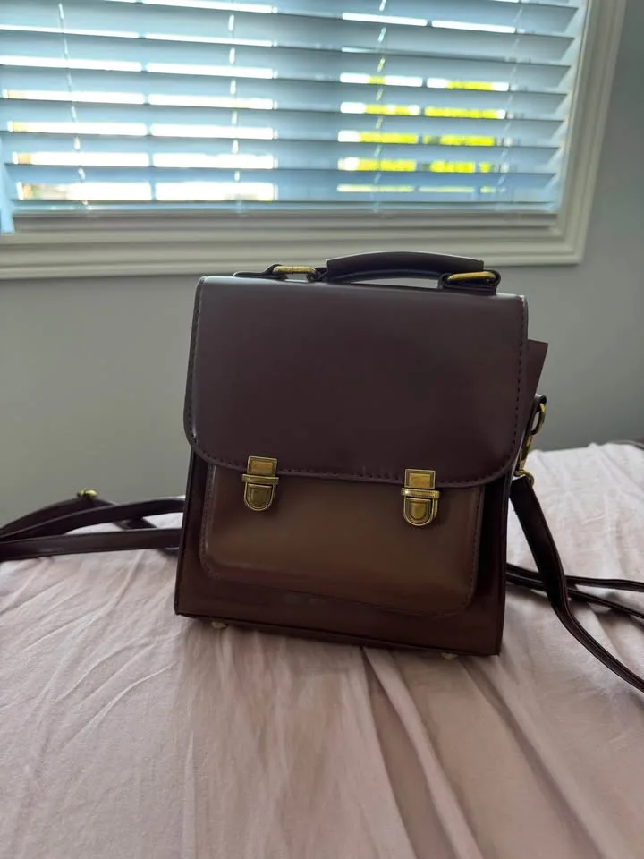 Travelling or Outing Backpack image indicator(2)