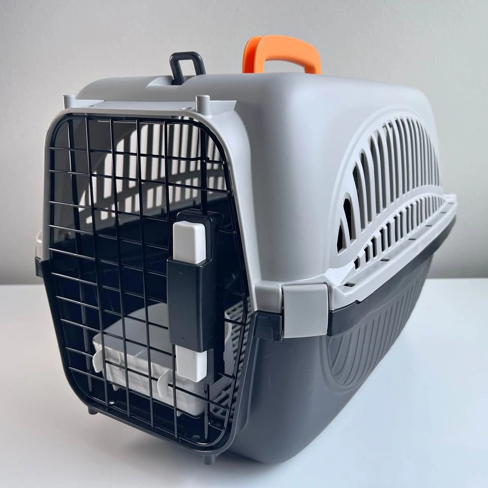Plastic Pet carrier (Small dog or cat) 18.9x12.6x12.6 Inch