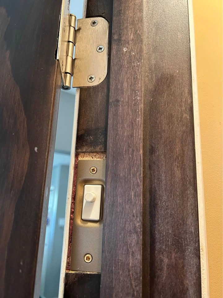 24”x80” Dark Wood Pantry Door with Frosted Glass - photo 3