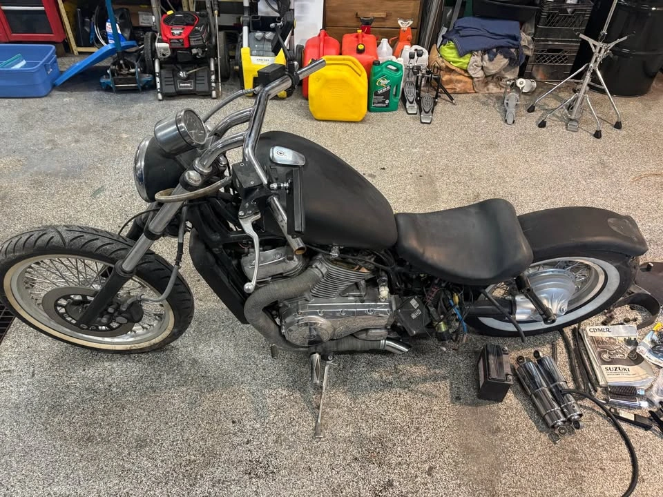 1985 Suzuki Intruder - photo 2
