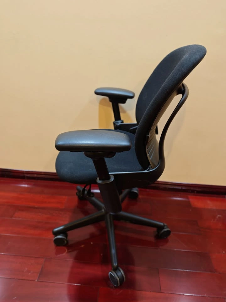 Steelcase Leap V1 [Price is Firm] - photo 2