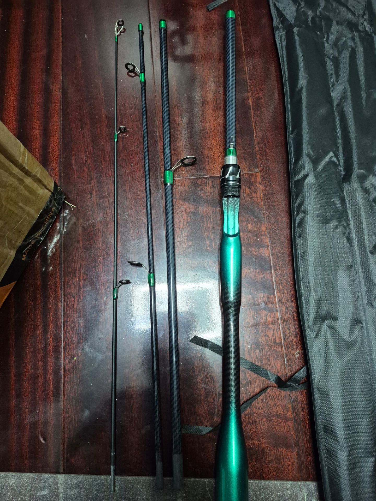4 piece fishing spinning rod - photo 2