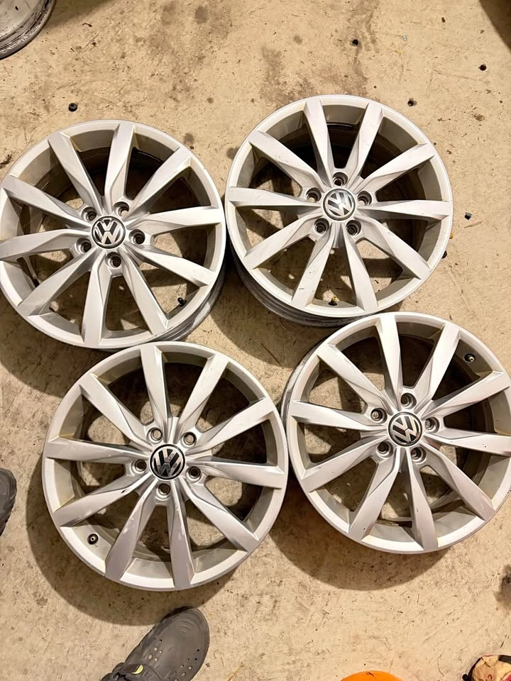 VW OEM 17 inch rims
