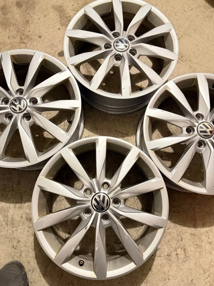 VW OEM 17 inch rims - photo 2