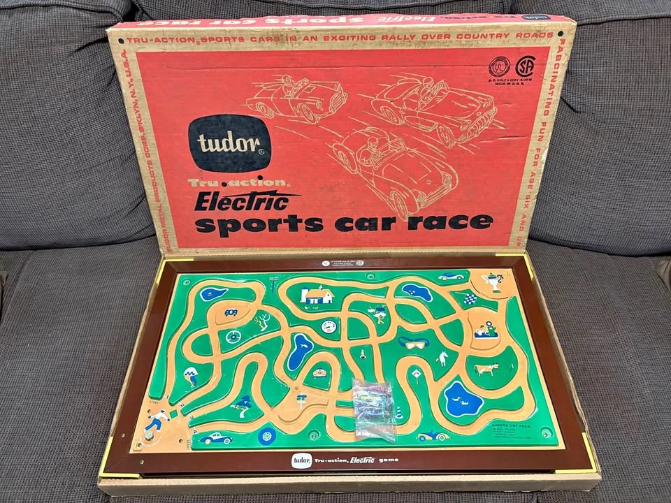 Vintage 1959 Tudor Tru-Action Electric Sports Car Race