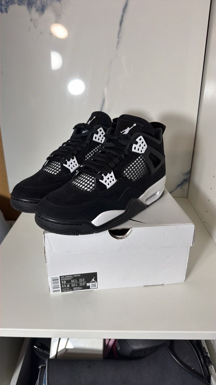 Jordan 4 Retro White Thunder