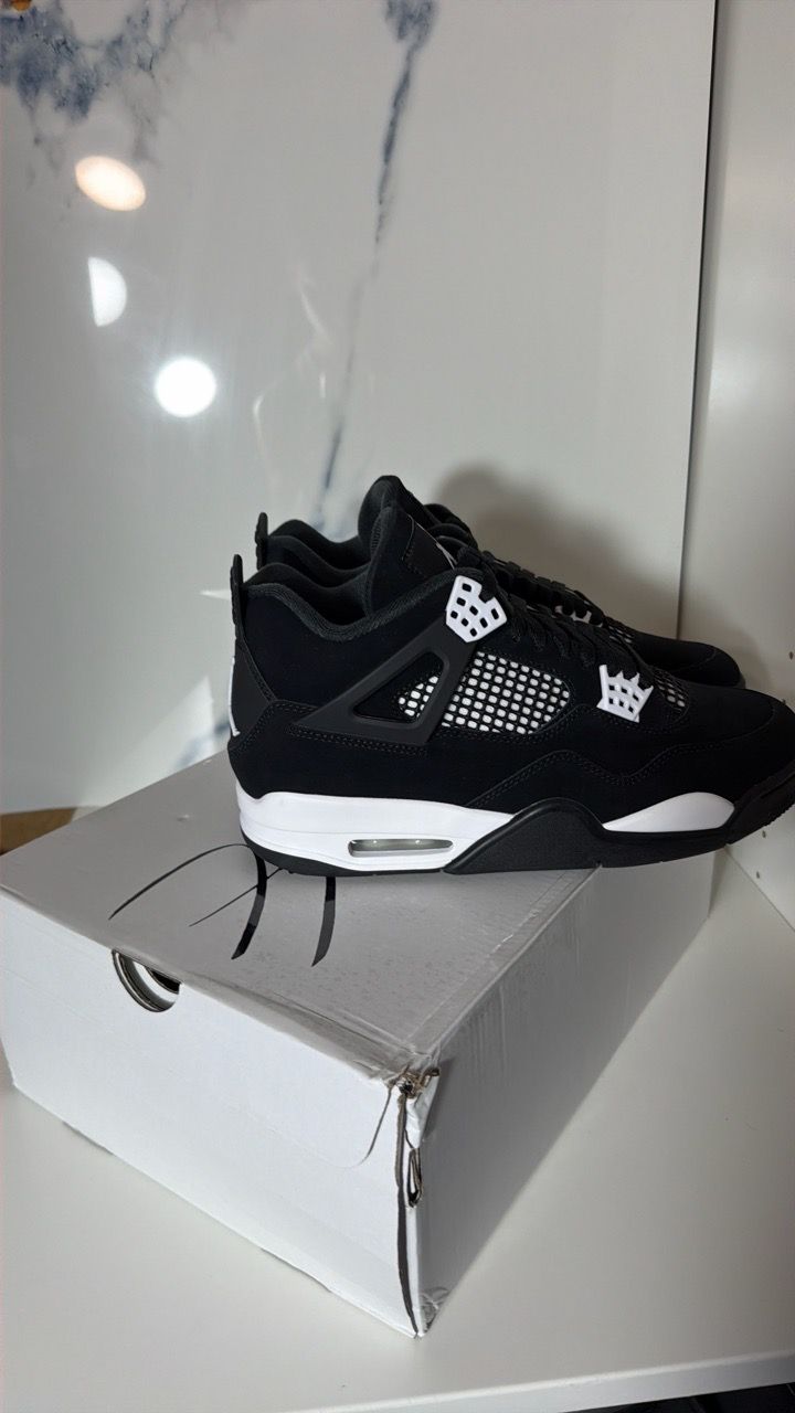 Jordan 4 Retro White Thunder - photo 2