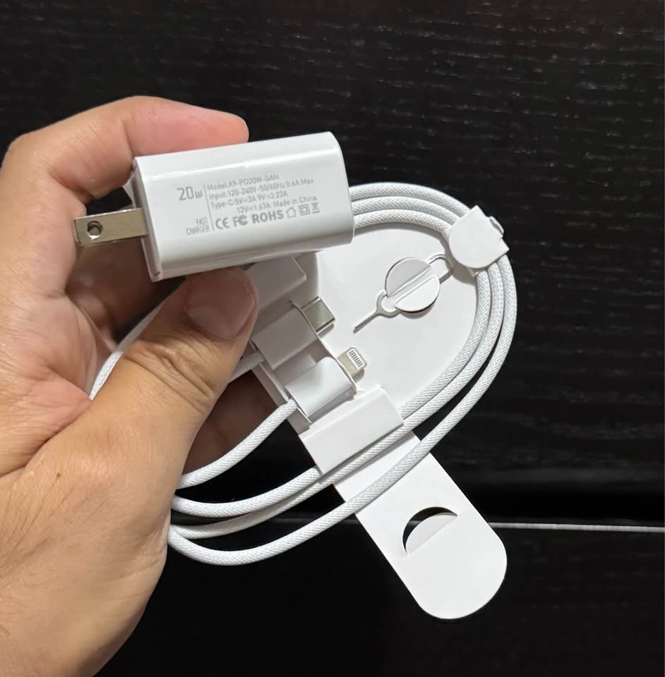 20W USB-C Fast Charger with Lightning Cable - photo 3
