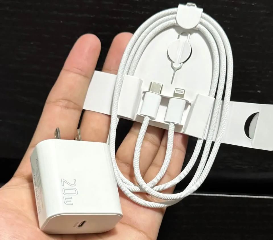 20W USB-C Fast Charger with Lightning Cable - photo 4