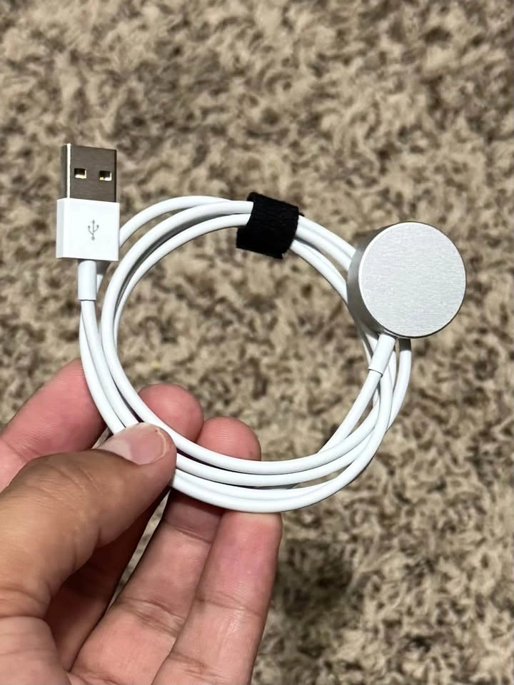 Apple Watch magnetic charger *NEW* - photo 2