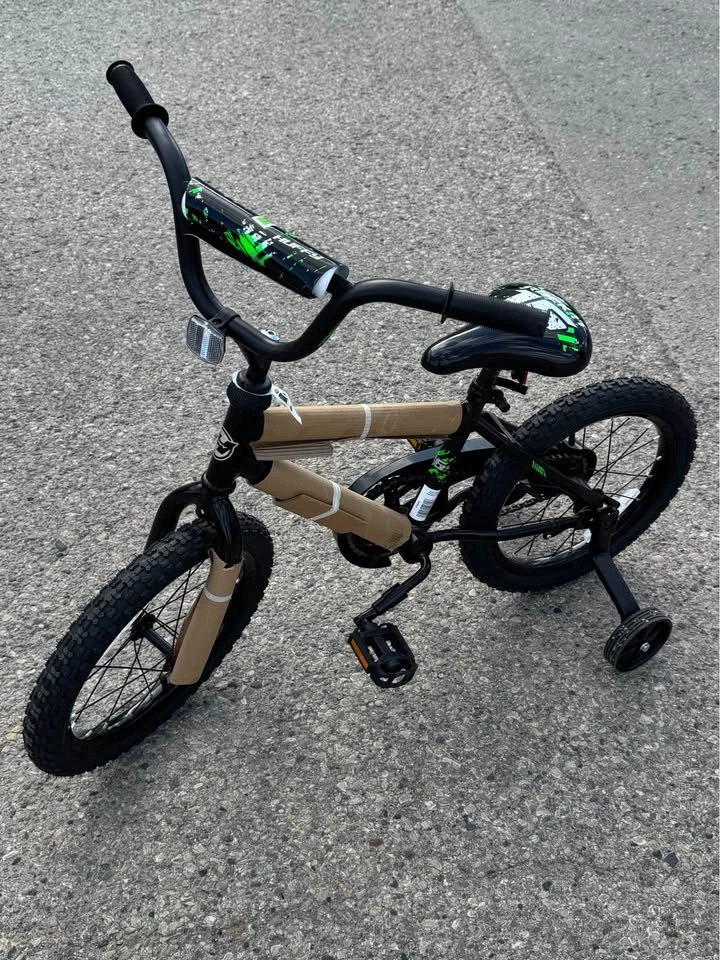 Huffy Rock It 16" Kids' Bike *NEW* - photo 4