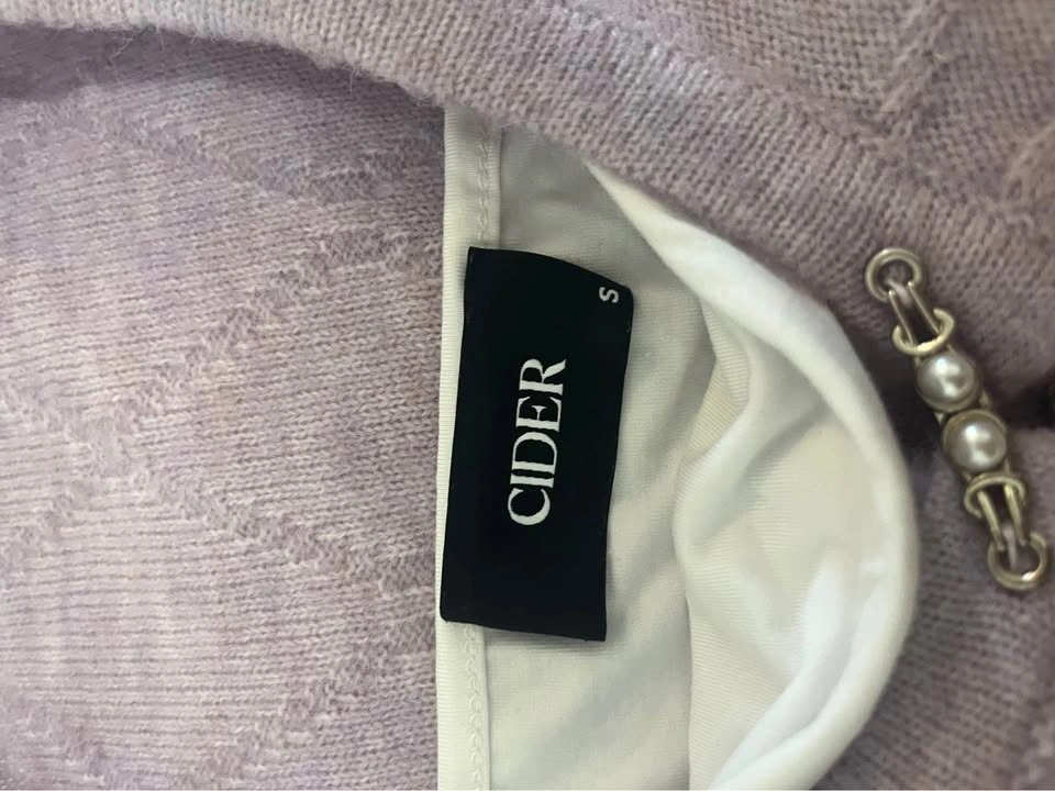Cider cable knit cardigan - photo 2