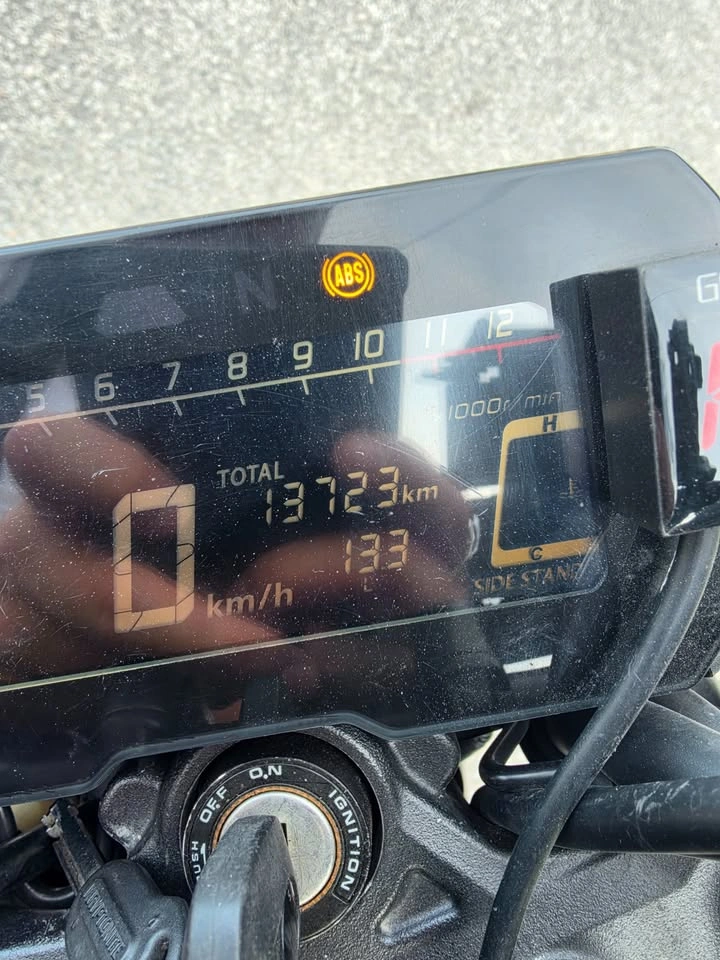 2019 Honda CB300R - photo 2