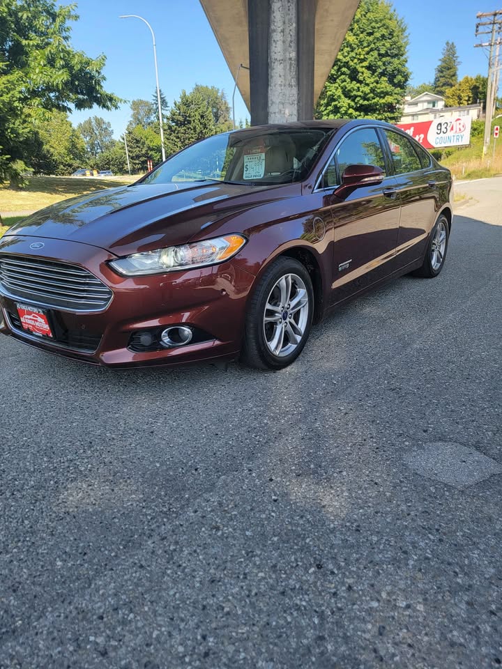 2015 Ford Fusion Plug-in Hybrid - photo 2