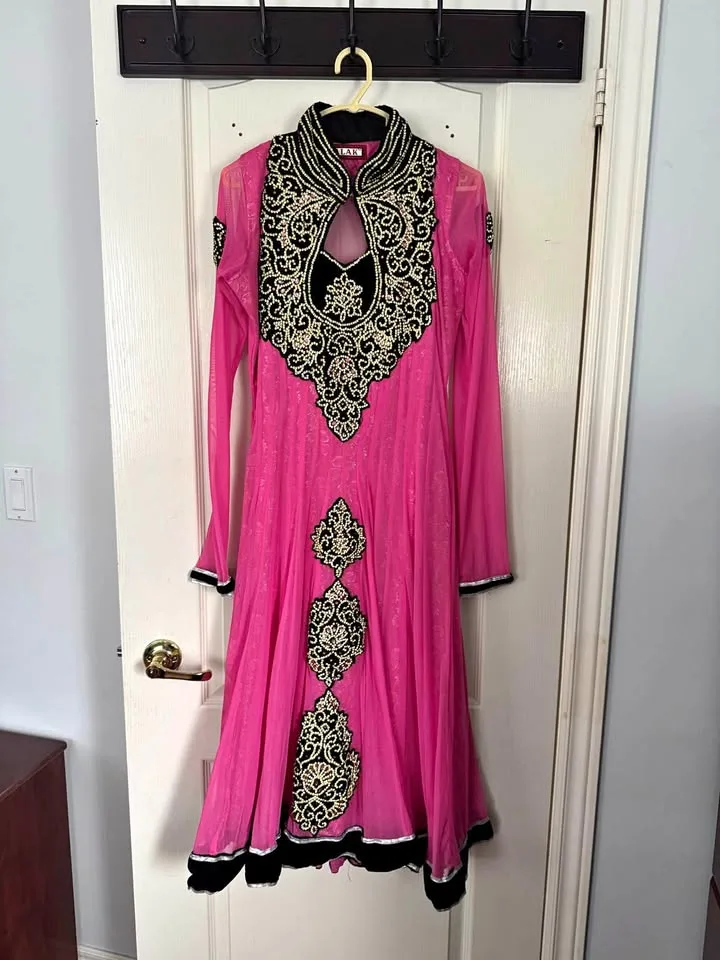 Srilankan Outfit thumbnail