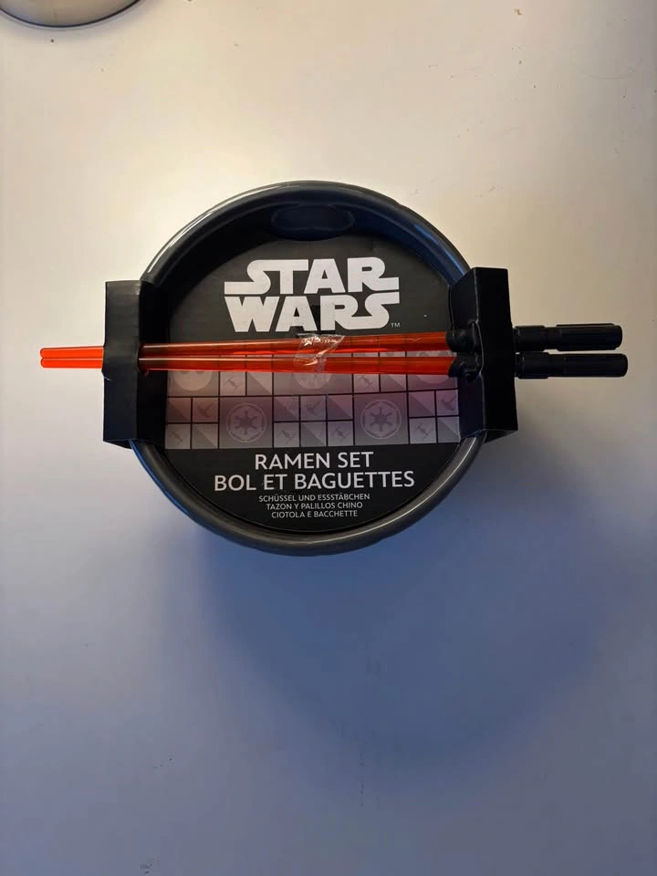 Star wars death star ramen bowl - photo 2