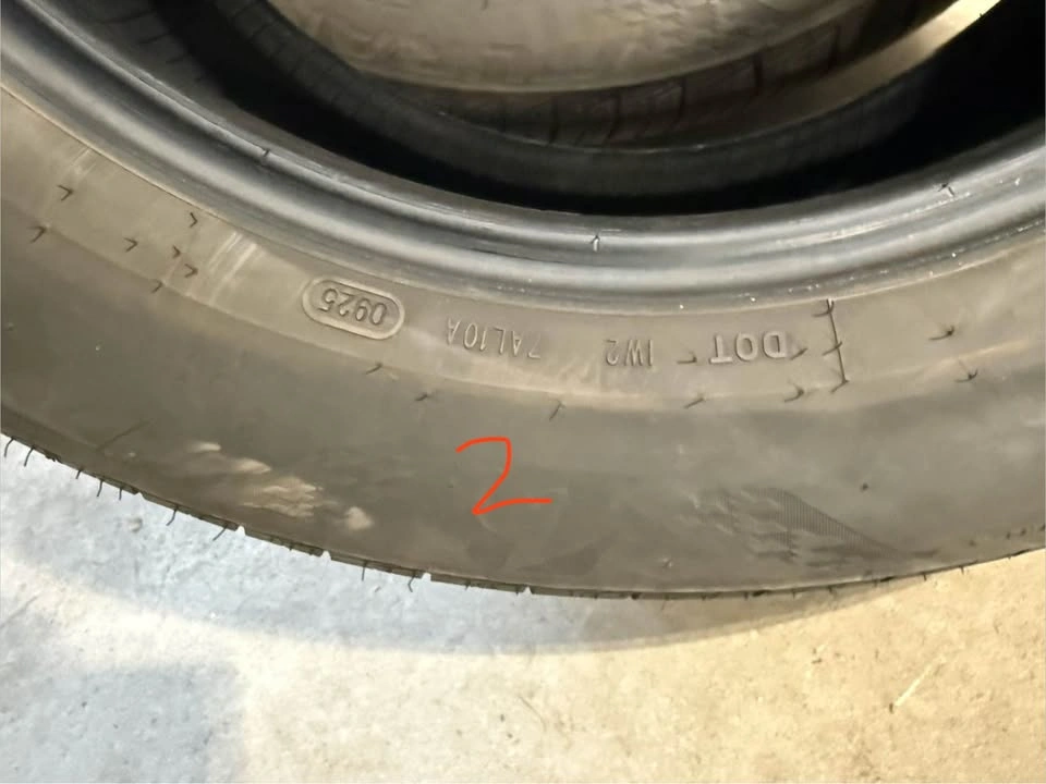 Set of 4 Bridgestone Turanza LS100 (P235/60R18) Tires - photo 4