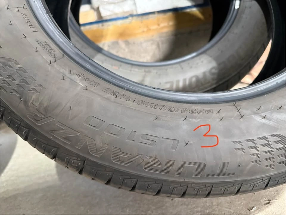 Set of 4 Bridgestone Turanza LS100 (P235/60R18) Tires - photo 5