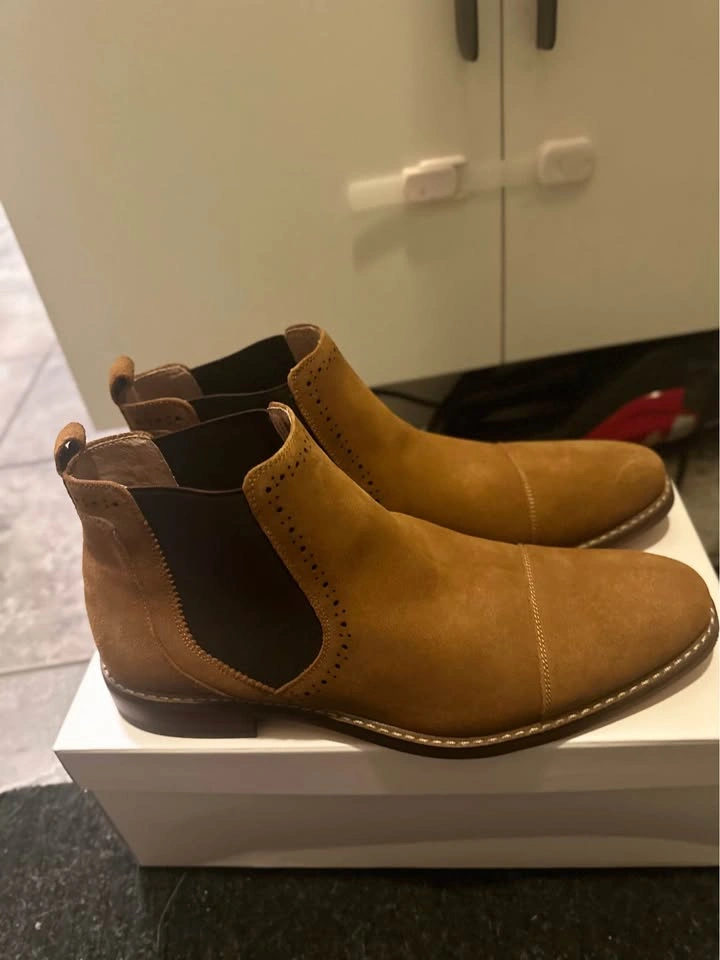 Stacy Adams Amory Tan Suede Chelsea - photo 3