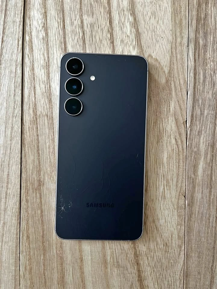 Samsung Galaxy s25 FE