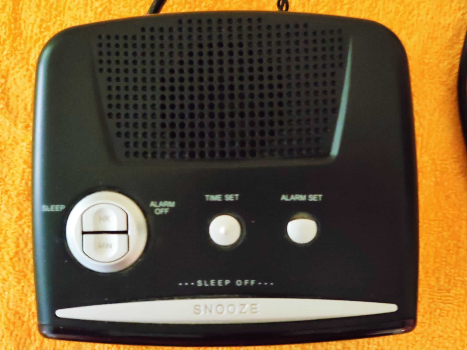 Craig AM/FM Alarm Clock Radio - photo 2