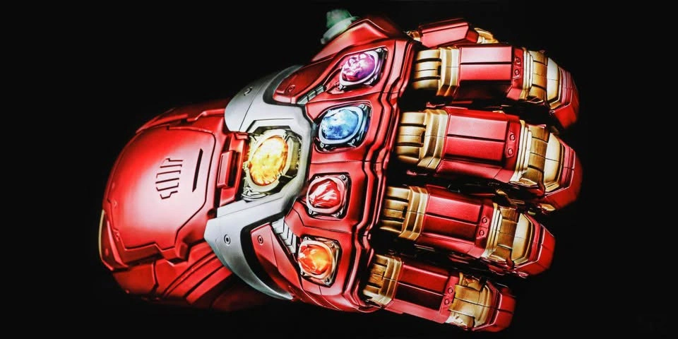 Marvel Legends Series Nano Gauntlet - photo 2