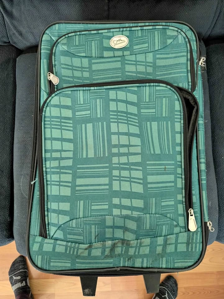 Jetstream Rolling Suitcase