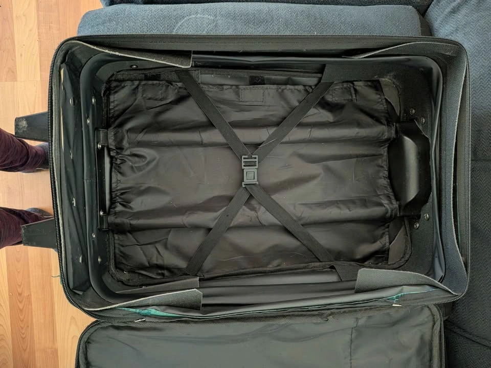 Jetstream Rolling Suitcase - photo 2