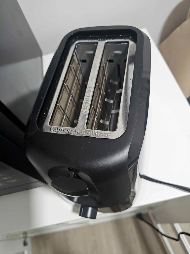 2-Slice Toaster - photo 5