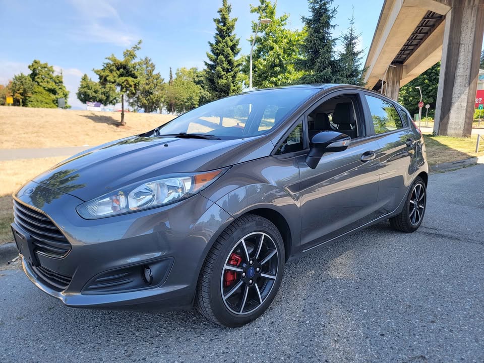 2019 Ford Fiesta - photo 2