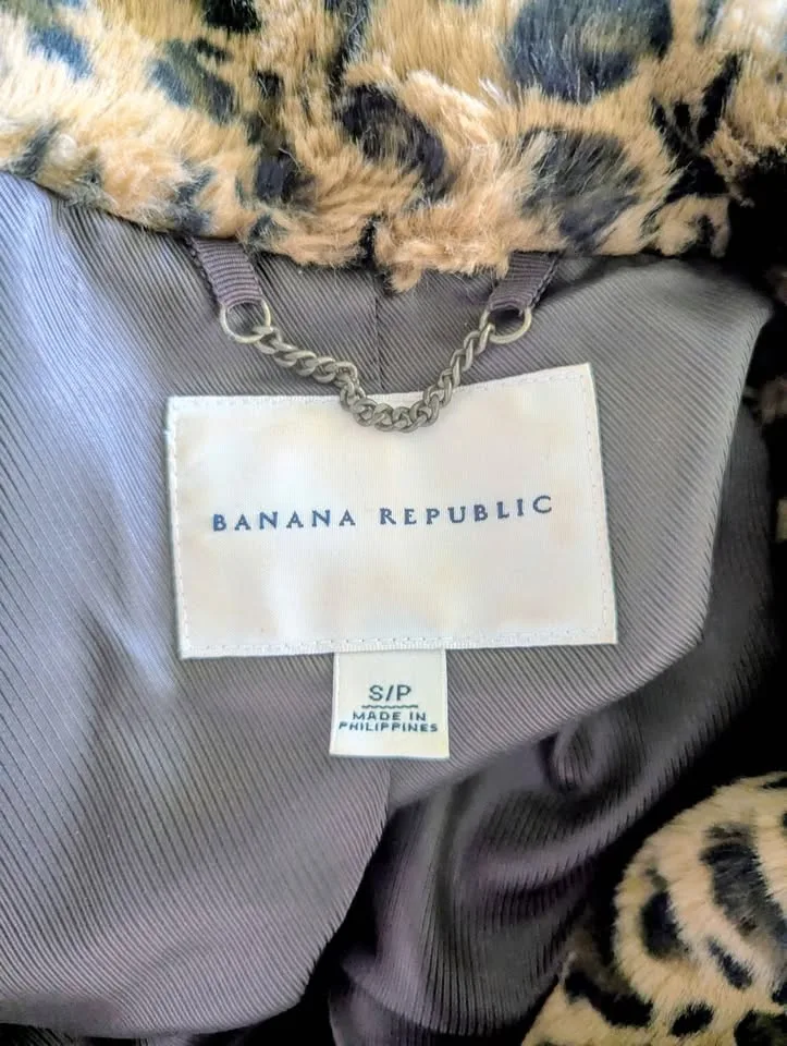 Soft Banana Republic Leopard Print Jacket Size Small image indicator(3)