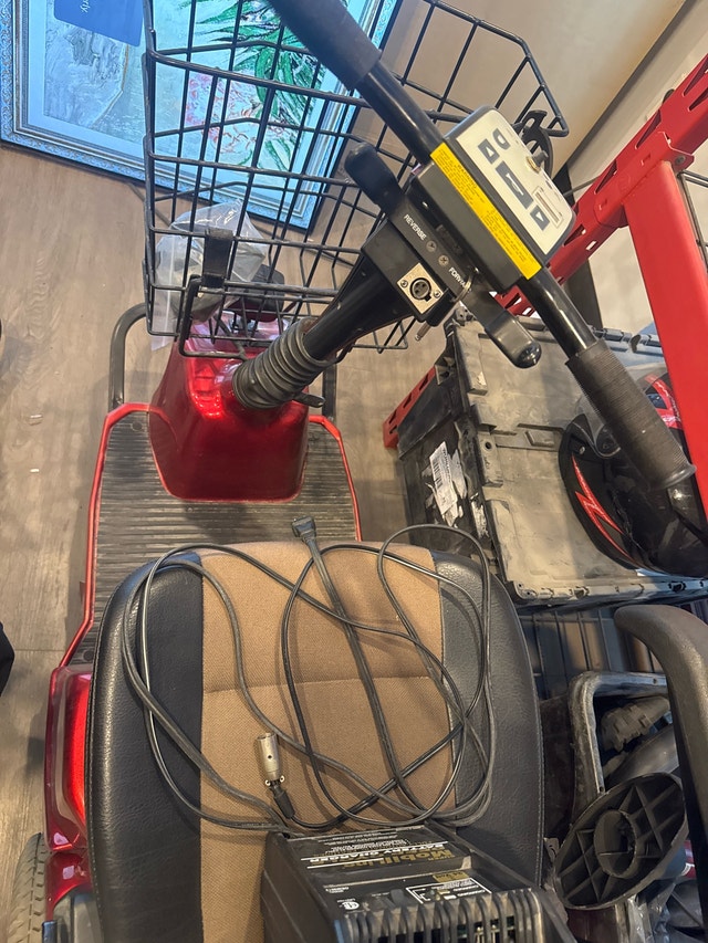 Fortress 1700 Mobility Scooter - photo 3